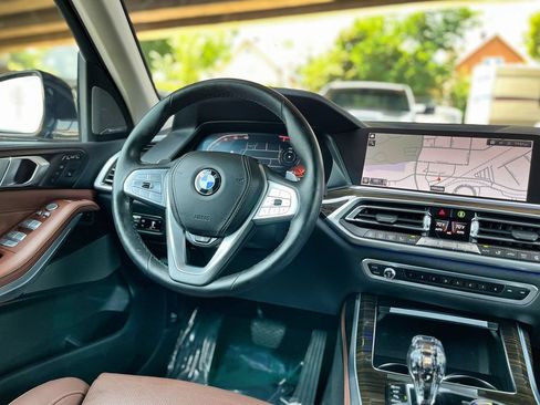 Used 2020 BMW X7 xDrive40i w/ Premium Package AWD/4WD image 17