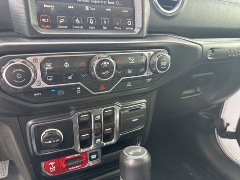 Used 2023 Jeep Wrangler Unlimited Rubicon 4xe w/ Cold Weather Group image 19