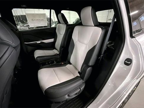 New 2026 Lexus TX 500h 500h F SPORT Performance Premi image 10