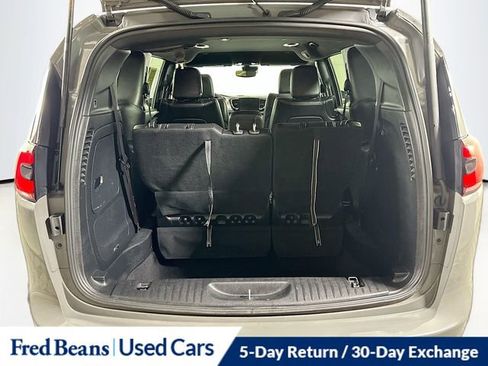 Used 2022 Chrysler Pacifica Touring-L w/ S Appearance Package image 27