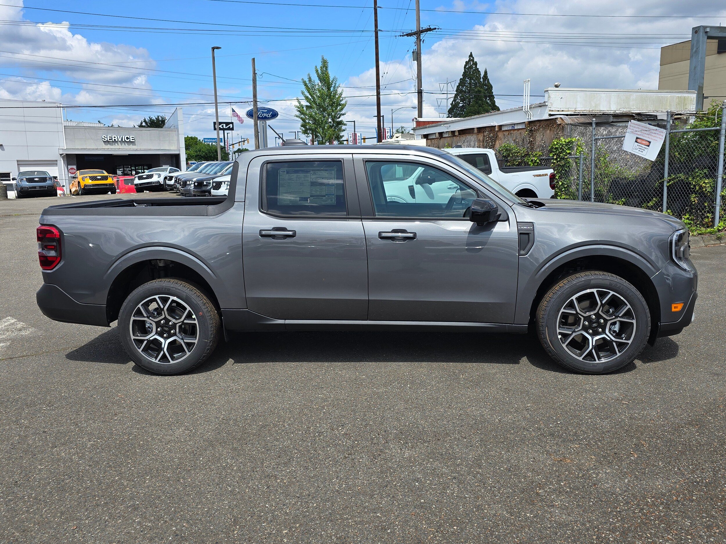 New 2026 Ford Maverick Lariat w/ 4K Tow Package AWD/4WD image 6