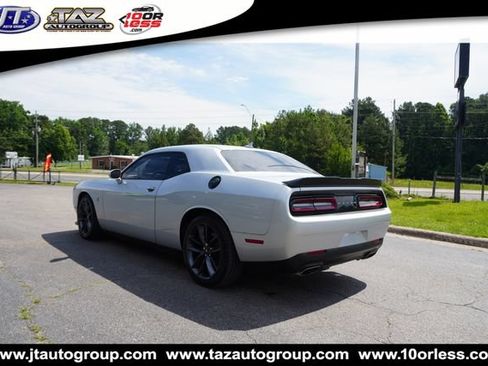 Used 2019 Dodge Challenger R/T Scat Pack RWD image 5