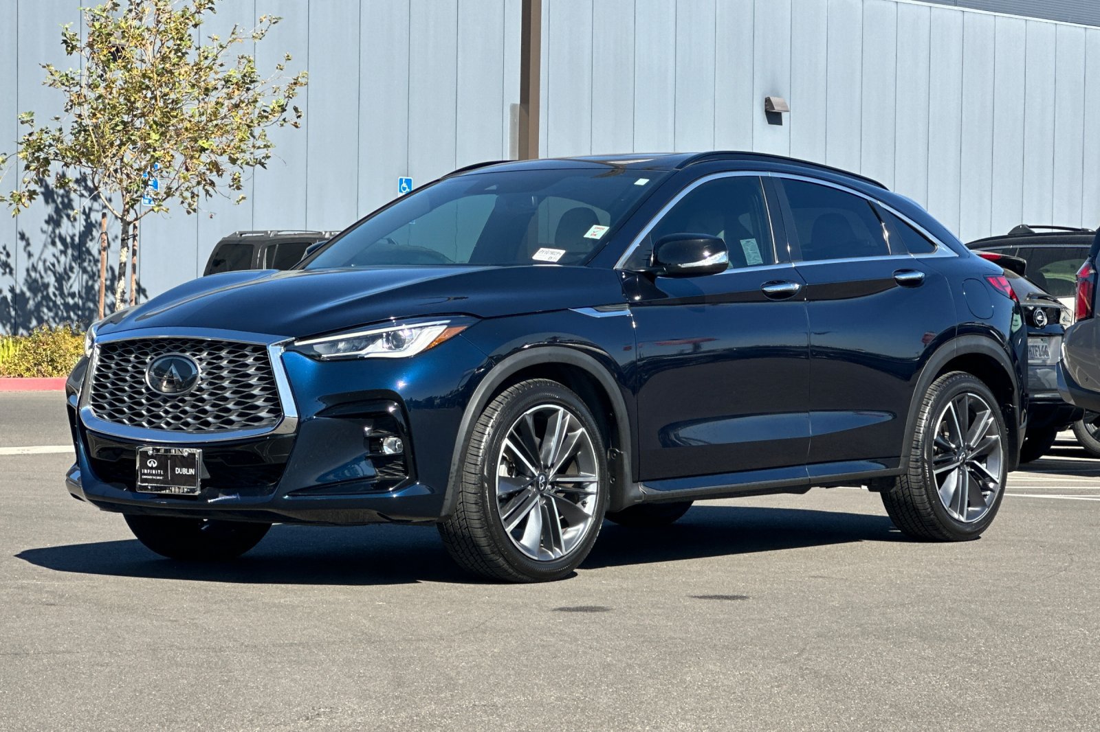 Certified 2023 INFINITI QX55 Luxe w/ Cargo Package AWD/4WD image 8
