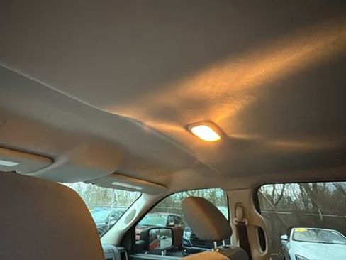 Used 2018 RAM 1500 Express image 9