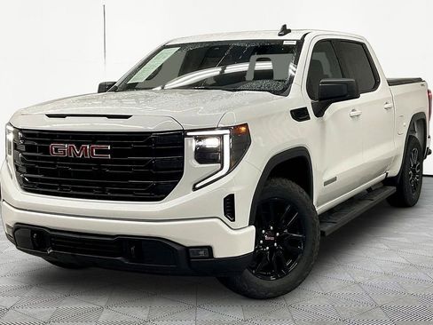 Used 2024 GMC Sierra 1500 Elevation image 1
