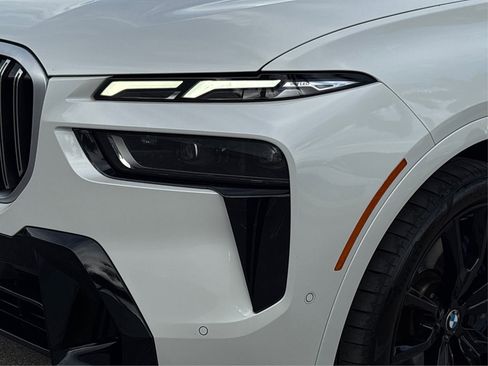 Used 2023 BMW X7 xDrive40i w/ M Sport Package image 14