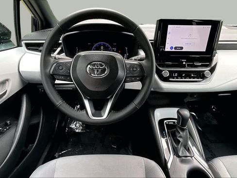 Used 2026 Toyota Corolla SE FWD image 6