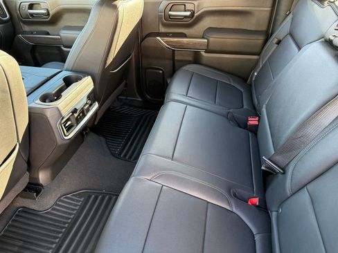 Used 2022 Chevrolet Silverado 1500 LTZ w/ Technology Package image 14