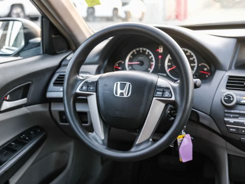 Used 2009 Honda Accord LX image 17
