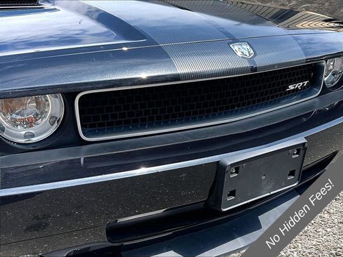 Used 2009 Dodge Challenger SRT8 w/ SRT Option Group II RWD image 23