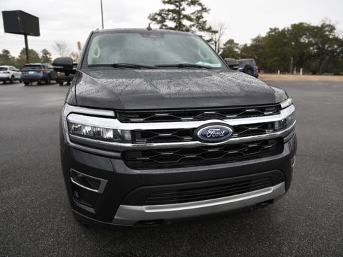 Used 2024 Ford Expedition Max Limited image 7