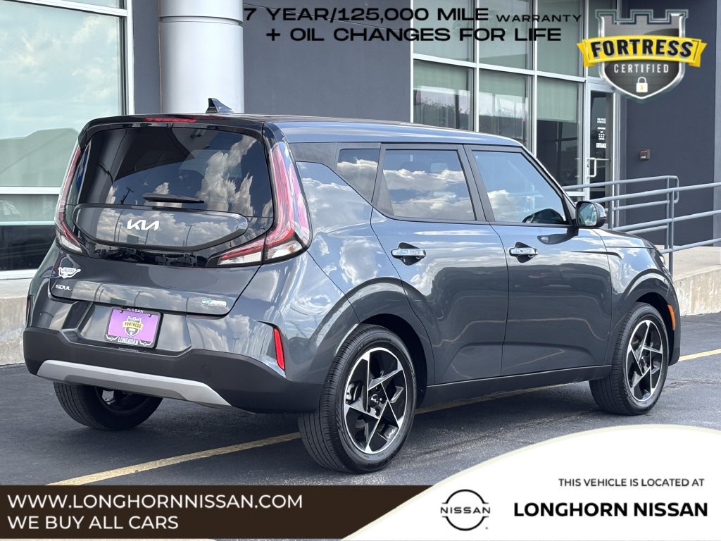 Used 2024 Kia Soul EX FWD image 3