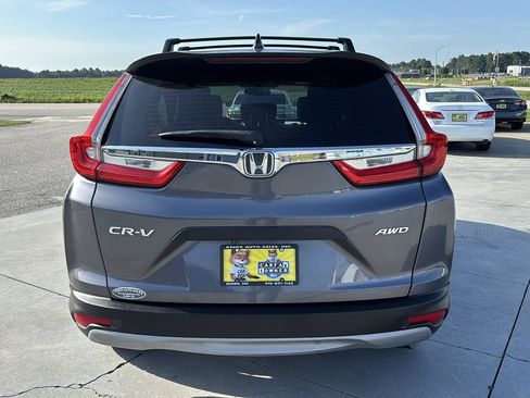 Used 2017 Honda CR-V LX image 5