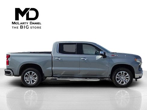 Used 2025 Chevrolet Silverado 1500 LTZ image 6
