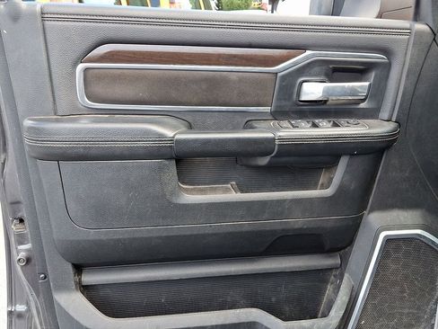 Used 2022 RAM 3500 Laramie image 12