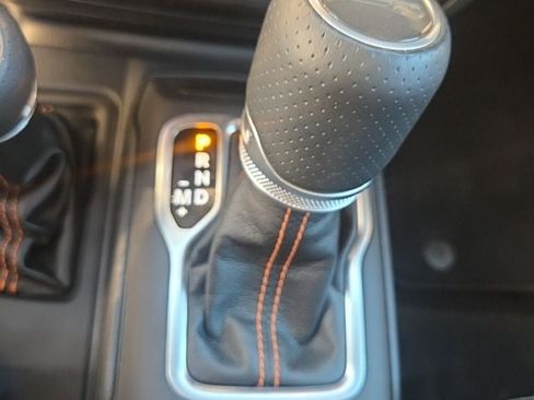 Used 2022 Jeep Gladiator Mojave w/ Cold Weather Group image 21