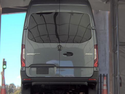 Used 2026 Mercedes-Benz Sprinter 2500 image 6