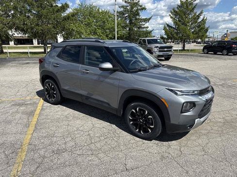 Used 2023 Chevrolet TrailBlazer LT w/ Convenience Package AWD/4WD image 18