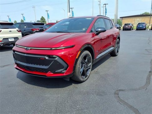 New 2025 Chevrolet Equinox EV RS image 8