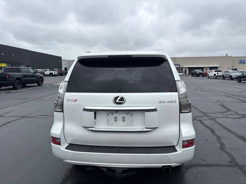 Used 2021 Lexus GX 460 Premium w/ Premium Package AWD/4WD image 11