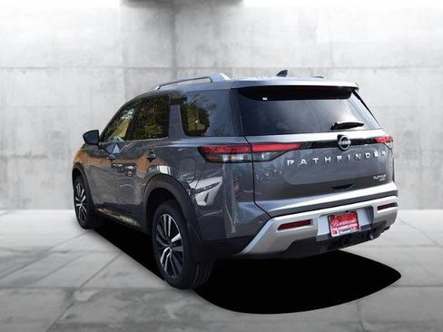 New 2025 Nissan Pathfinder Platinum image 7