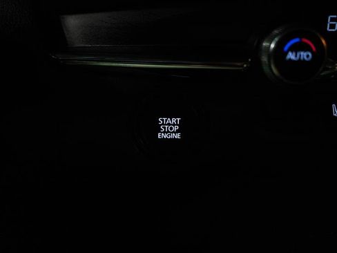 Used 2025 MAZDA CX-30 AWD 2.5 S w/ Preferred Package image 19