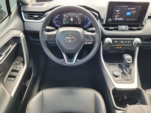 Certified 2023 Toyota RAV4 XLE Premium image 17