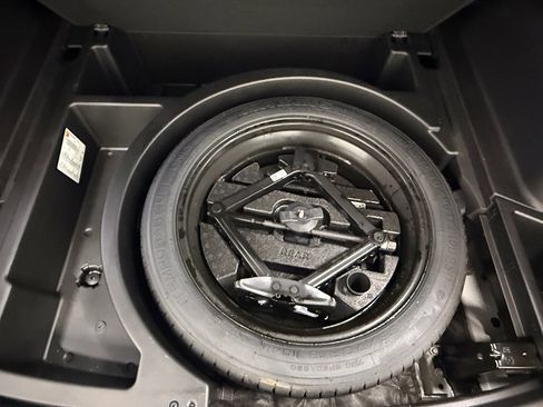 Used 2024 Chevrolet Blazer LT w/ Convenience Package image 17