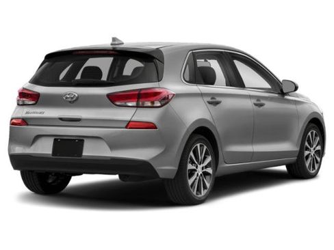Used 2020 Hyundai Elantra GT FWD image 5
