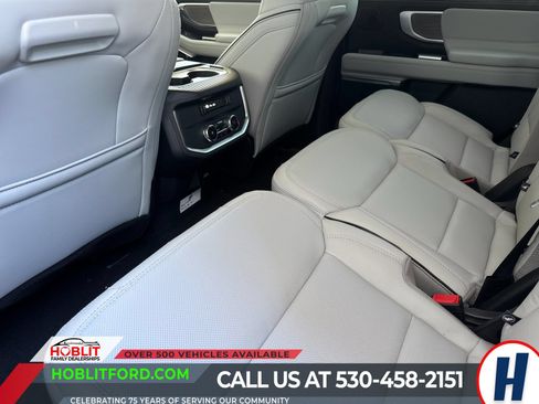 New 2026 Ford Expedition Platinum w/ Platinum Ultimate Package AWD/4WD image 12