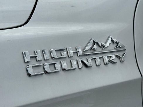 Used 2023 Chevrolet Tahoe High Country AWD/4WD image 35
