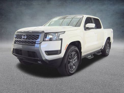 Used 2025 Nissan Frontier SV image 19