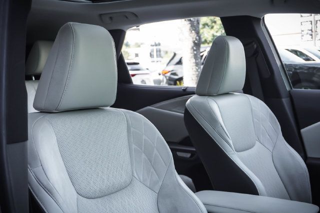 Used 2023 Lexus RX 350 AWD/4WD image 25