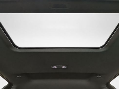 Used 2024 GMC Sierra 1500 Denali AWD/4WD image 21