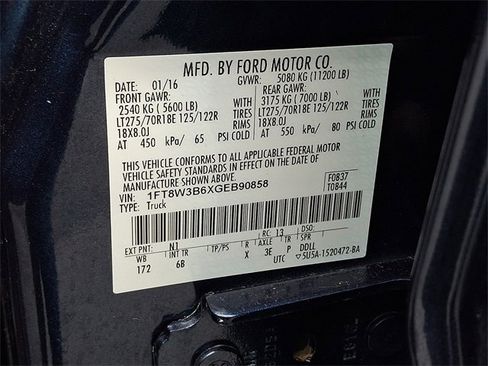 Used 2016 Ford F350 Lariat image 27