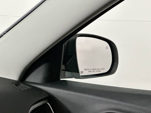 Certified 2021 Jeep Cherokee Latitude Lux w/ Comfort/Convenience Group image 28