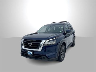 Used 2022 Nissan Pathfinder SV