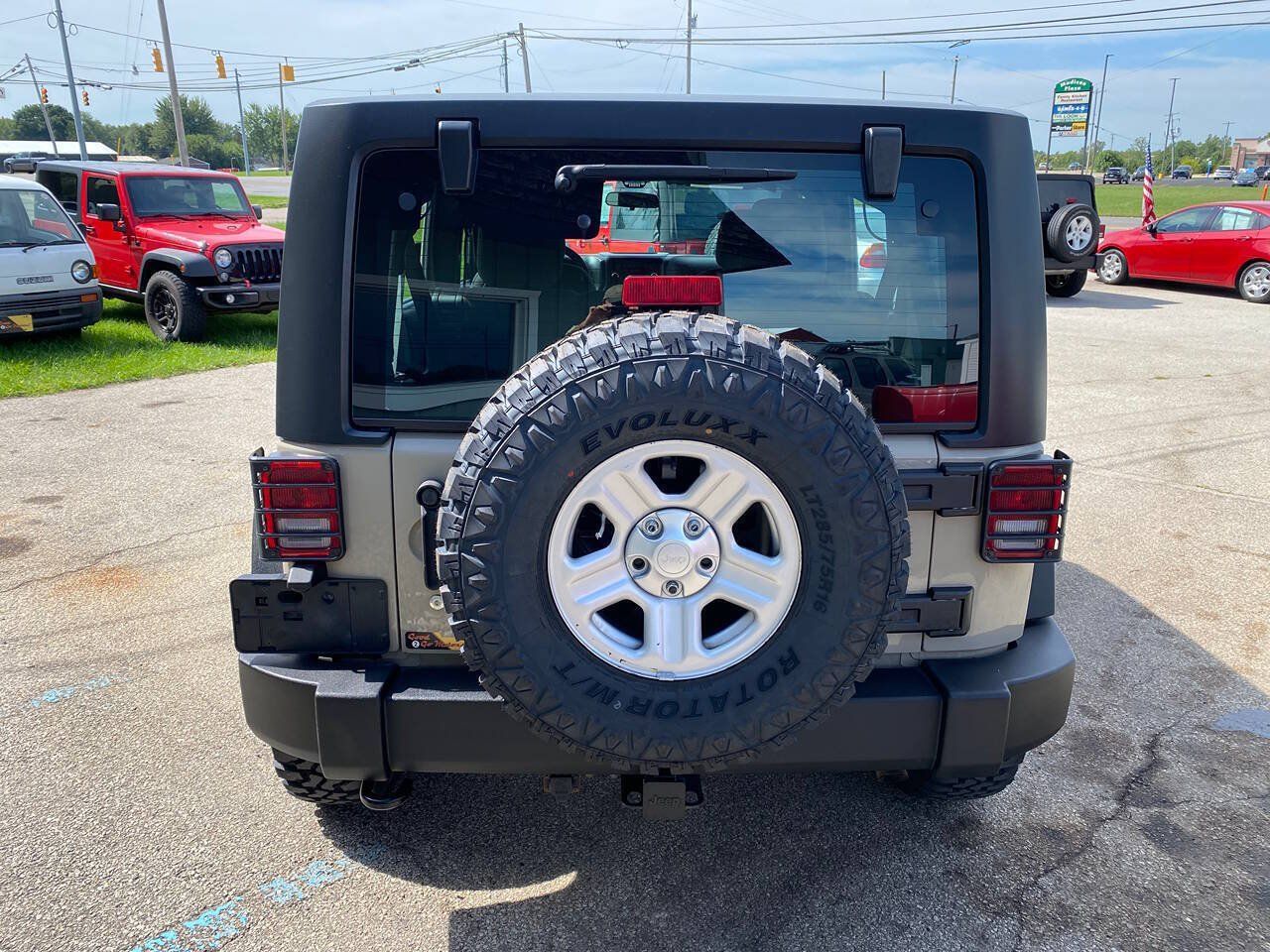Used 2018 Jeep Wrangler Unlimited Sport AWD/4WD image 8