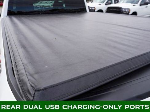 Used 2021 Chevrolet Silverado 1500 LT image 5