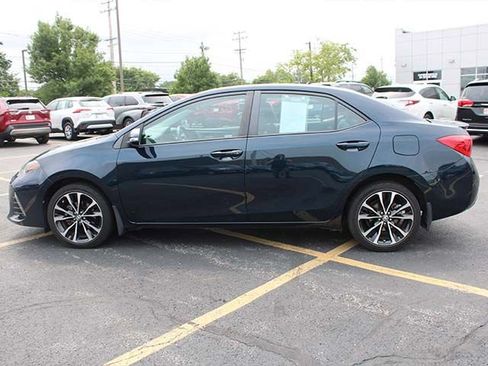 Used 2019 Toyota Corolla SE w/ SE Premium Package FWD image 7