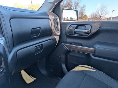 Used 2021 Chevrolet Silverado 1500 LT AWD/4WD image 66