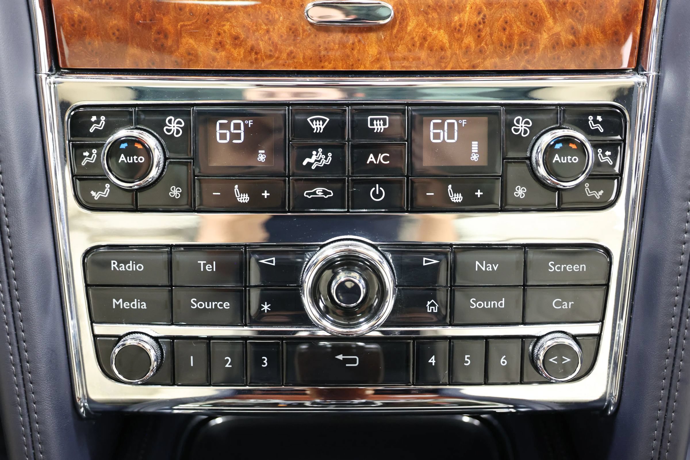 Used 2017 Bentley Mulsanne RWD image 55