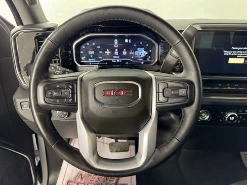 Used 2023 GMC Sierra 1500 SLE AWD/4WD image 13
