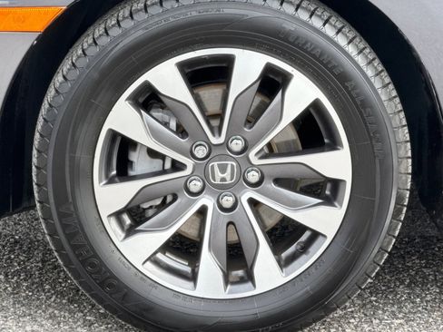 Certified 2023 Honda Odyssey EX-L image 11