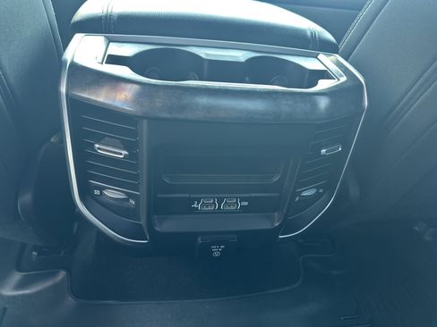 Used 2019 RAM 1500 Big Horn AWD/4WD image 25