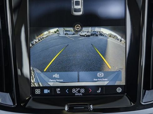 Certified 2023 Volvo S60 B5 Ultimate w/ Climate Package image 38