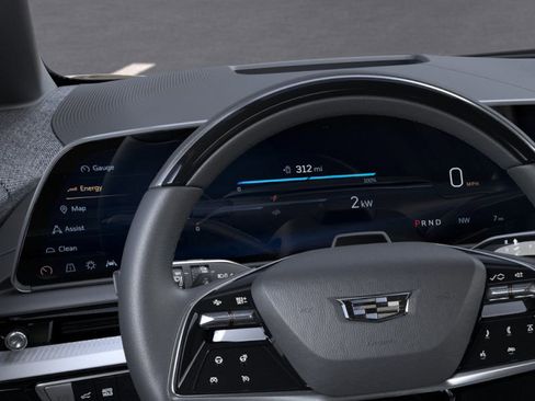 New 2026 Cadillac Optiq Luxury 2 image 18