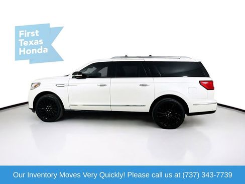 Used 2019 Lincoln Navigator L Reserve image 4