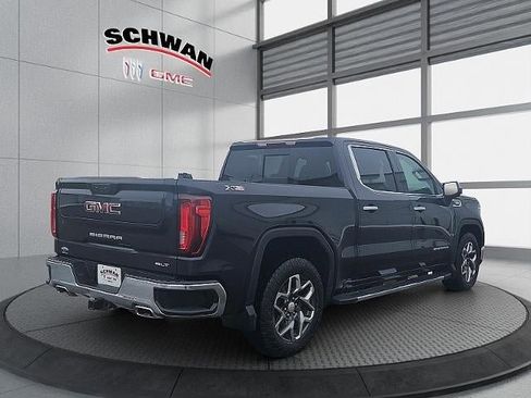 Used 2023 GMC Sierra 1500 SLT w/ SLT Premium Package image 4