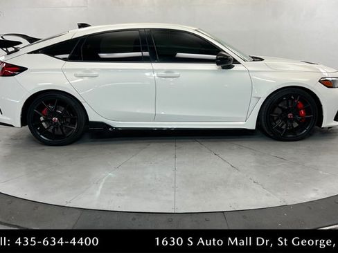 Used 2025 Honda Civic Type R image 6